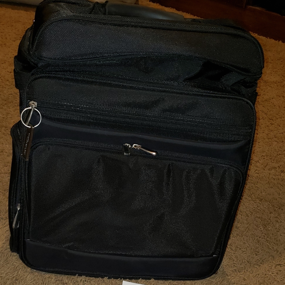 Targus multiple laptop Nylon backpack. Huge!